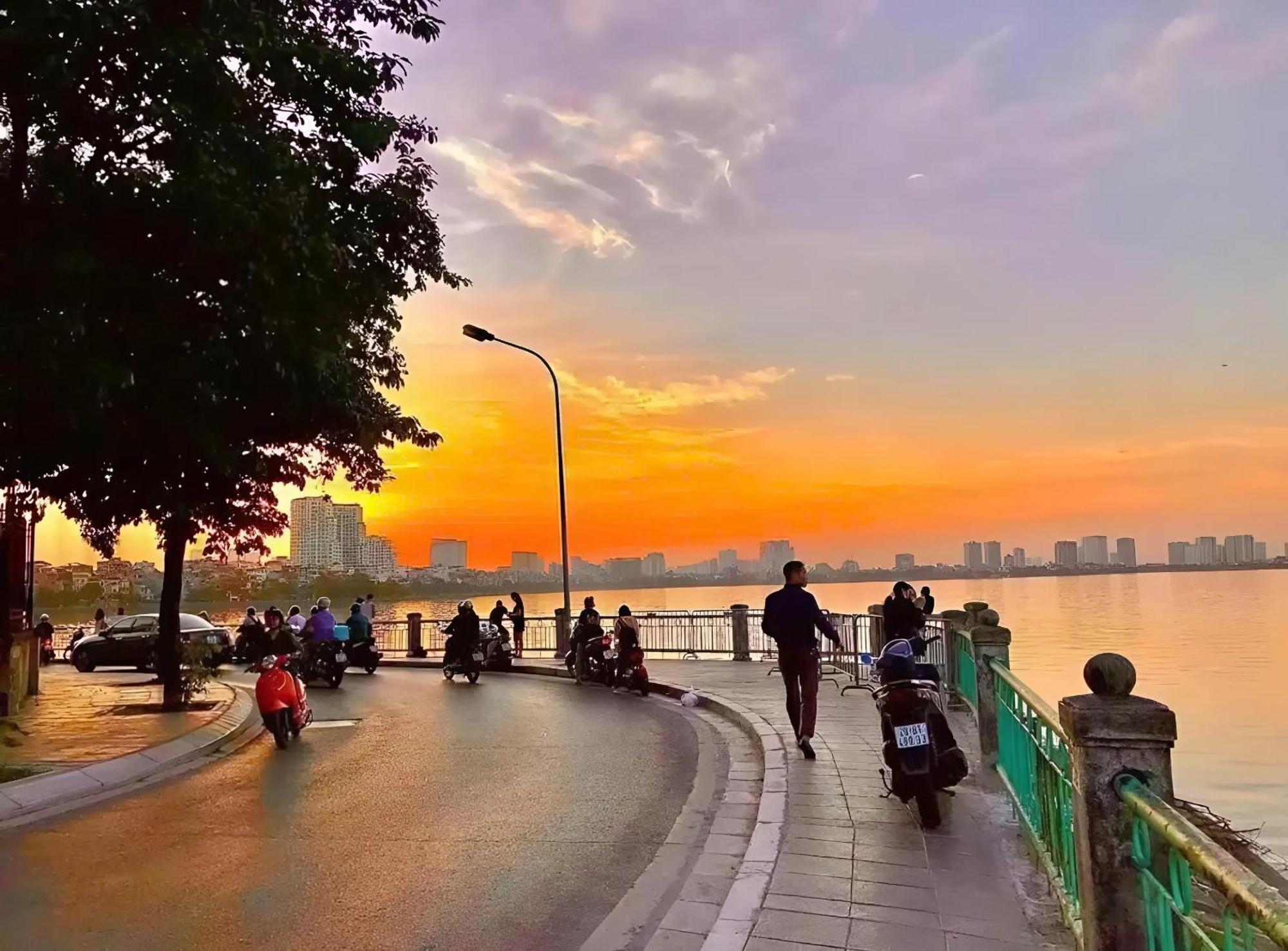 Lee Ah * Hà Nội